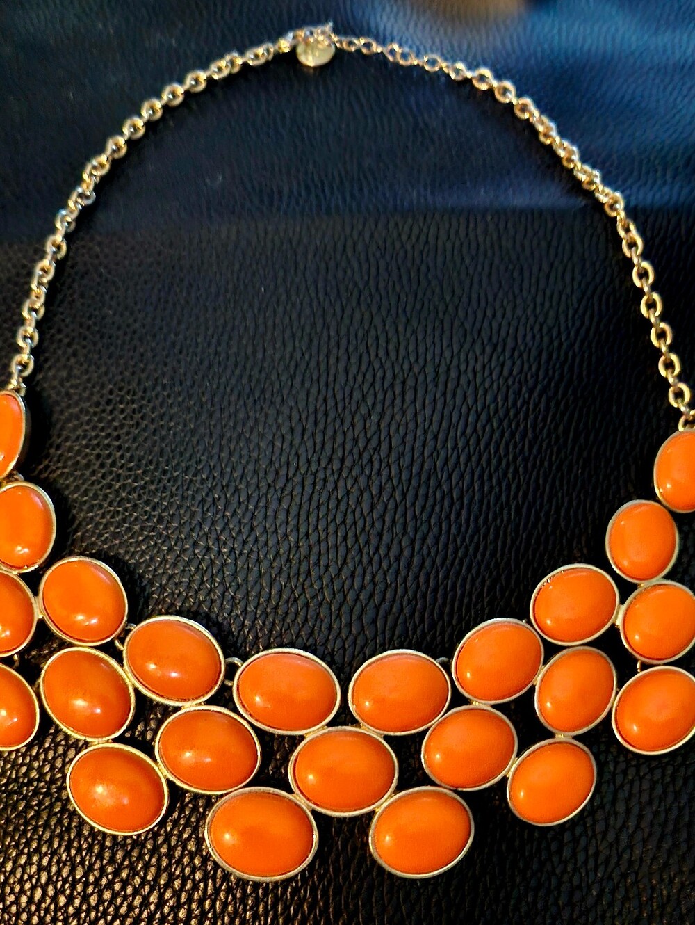 20"Liz Claiborne Gold Tone Orange Oval Cabochon Bib Statement Necklace